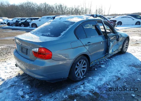 2007 BMW 328I z USA, uszkodzony, nr VIN WBAVA335X7PG53416